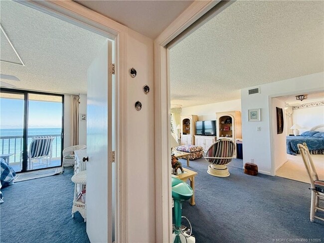 Building Photo - 9500 S Ocean Dr