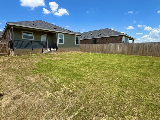 Building Photo - 273 Sormonne Lp