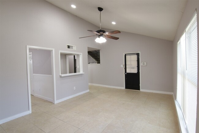 Building Photo - 10426 Cedar Towne Ln