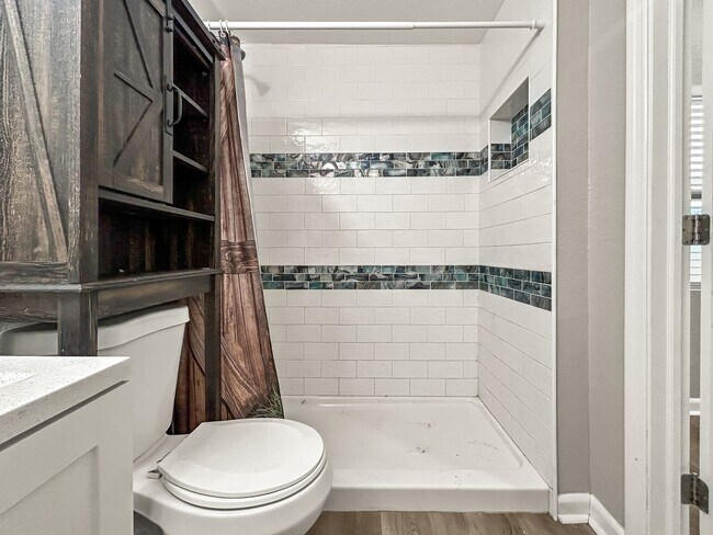 Building Photo - Coastal Waterfront Living in Apollo Beach – 3 Bed | 2 Bath