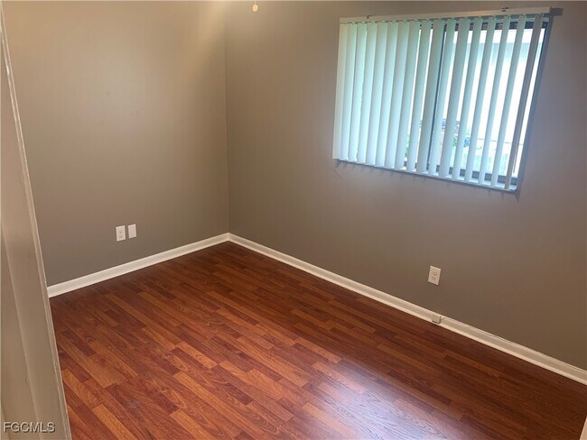 Building Photo - 4520 SW 7th Pl