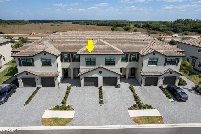 Building Photo - 14275 Pine Lodge Ln