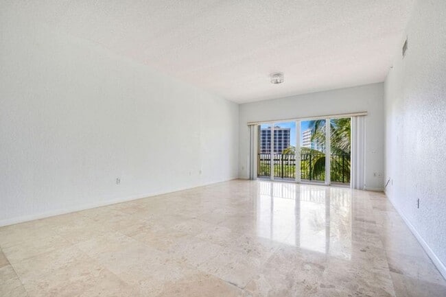 Building Photo - 1650 Presidential Way