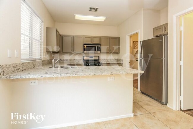 Building Photo - 7909 Hornbeam Ct