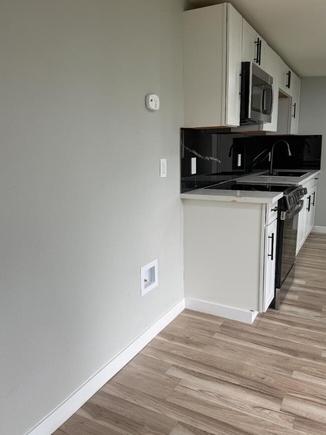 Building Photo - 3106 High St