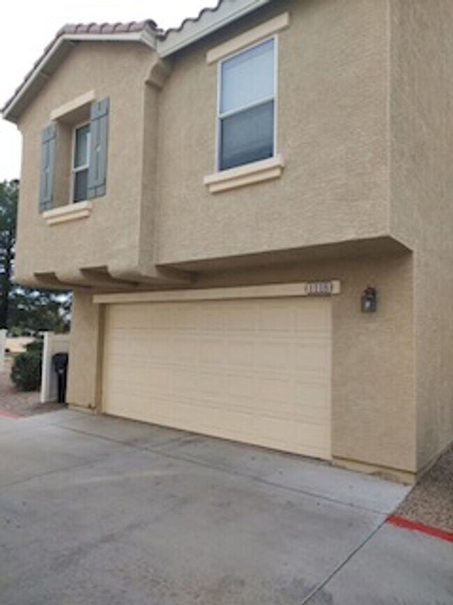 Building Photo - Park Central @ Augusta Ranch townhome (Ellsworth & Baseline)