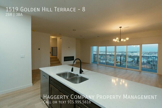 Building Photo - 1519 Golden Hill Terrace