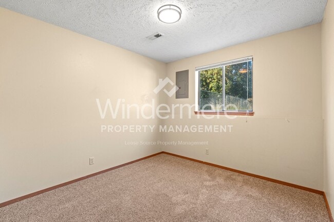 Building Photo - 506 S Skipworth Ct