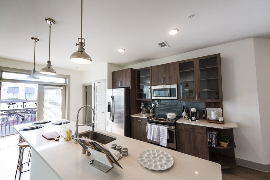 Veranda at Avalon 7165 Avalon Blvd Alpharetta GA 30009 Apartment Finder