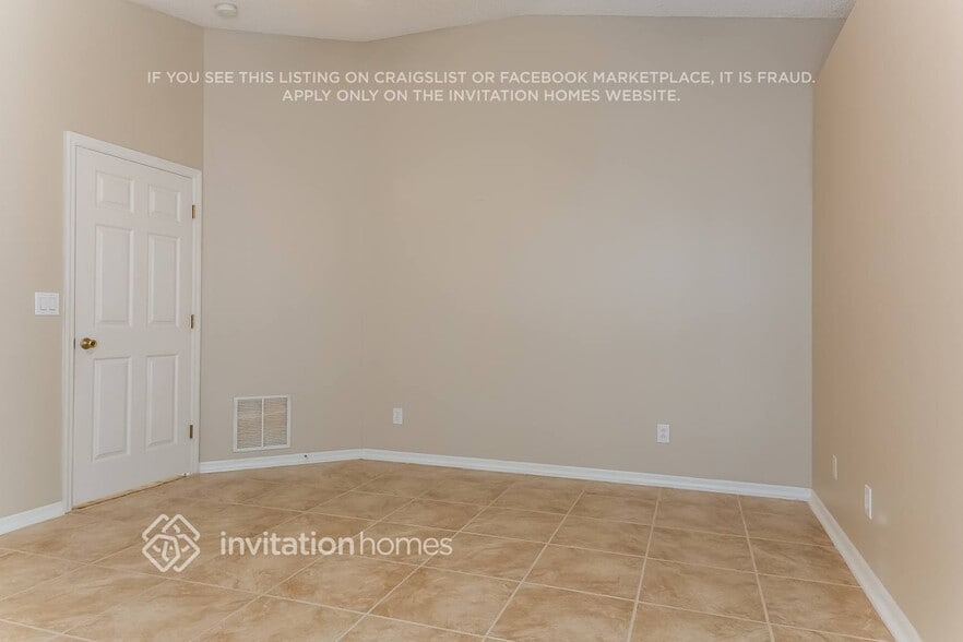 Building Photo - 2434 Bayhill Dr