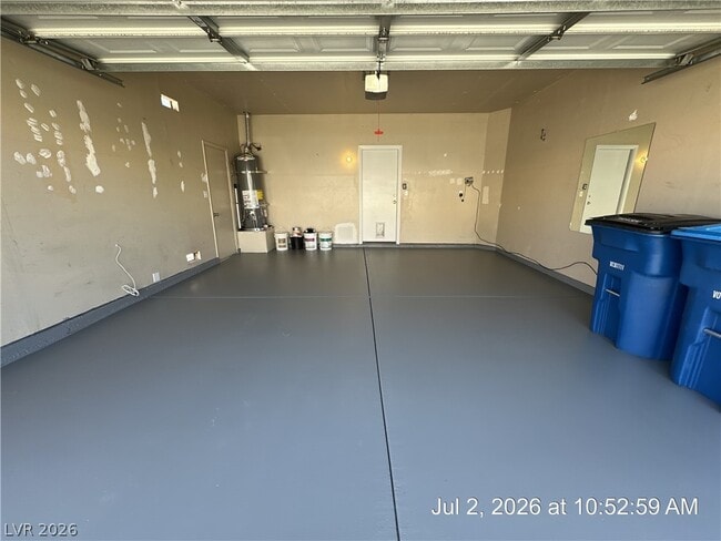 Building Photo - 122 McLaren St