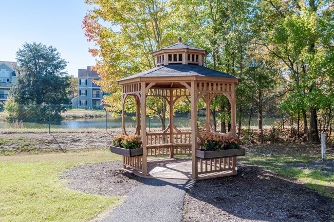 Gazebo - Kings Crest Senior Apartments