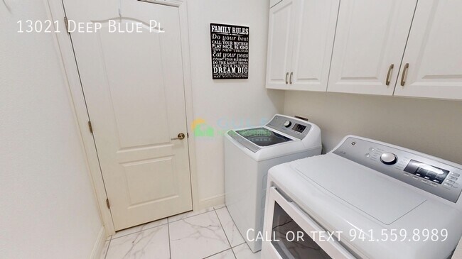 Building Photo - 13021 Deep Blue Pl