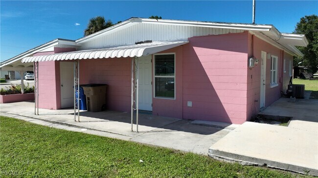 Building Photo - 120 Lee Blvd