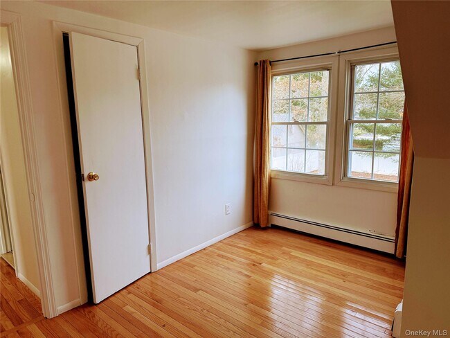 Building Photo - 7 Grange St