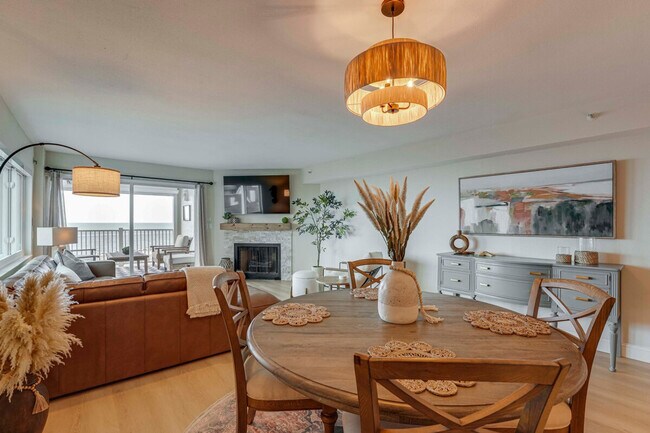 Building Photo - 17980 Gulf Blvd