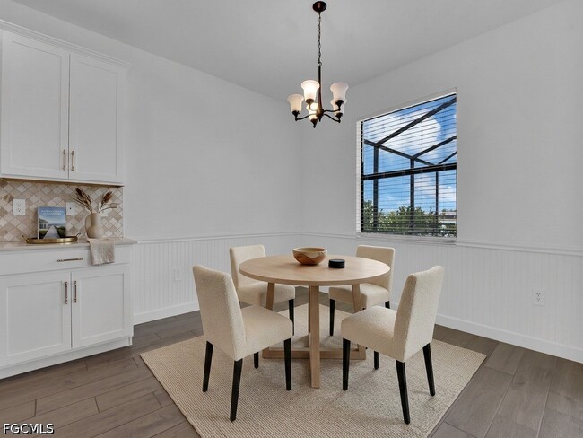 Building Photo - 10883 Timber Creek Dr