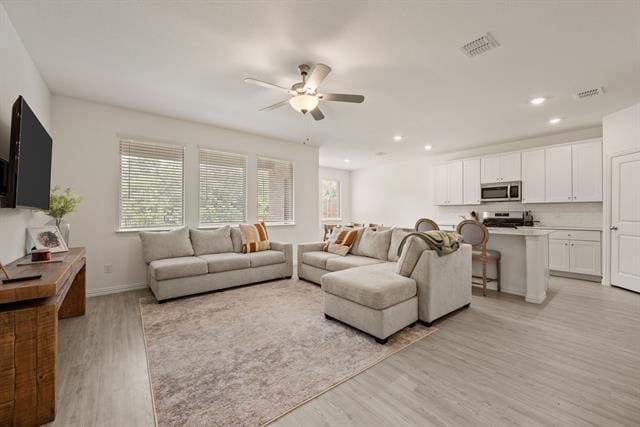 Building Photo - 3200 Willow Ter Ln