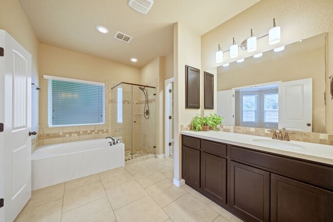 Building Photo - Executive-Style Home Now Available in Alam...