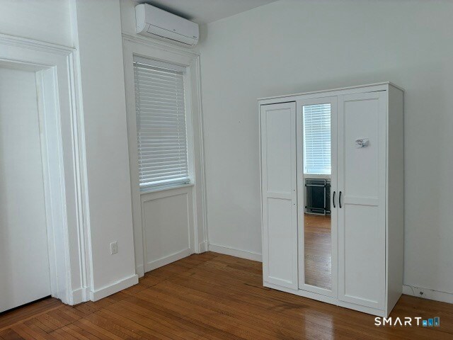 Building Photo - 38 Academy St