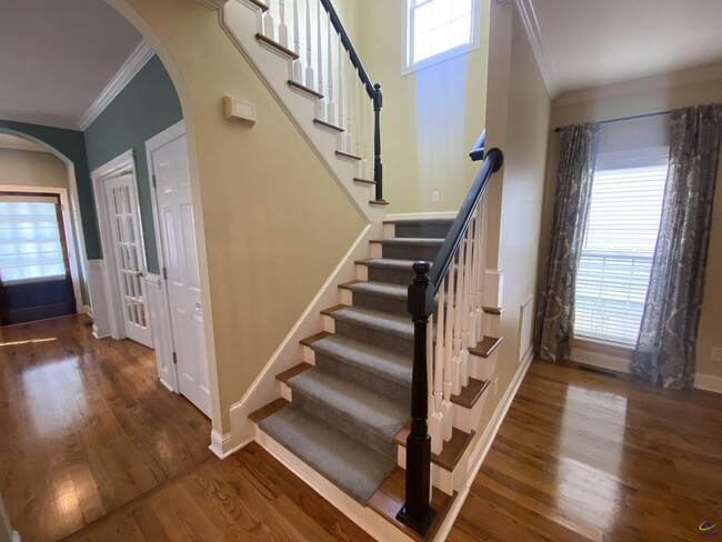 Building Photo - 338 Ivystone Dr
