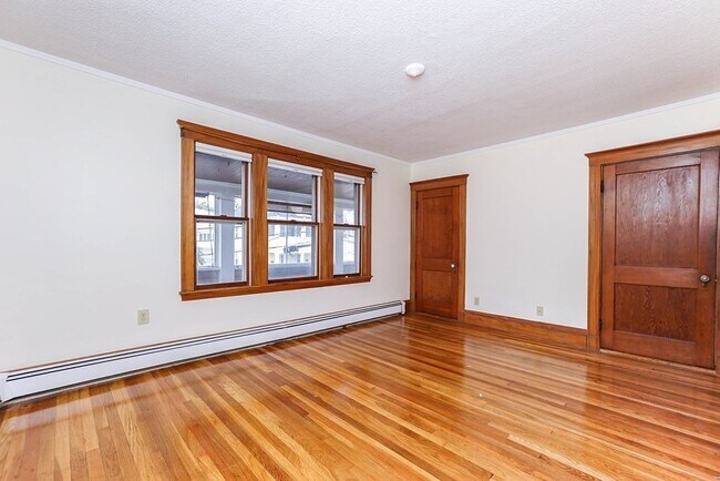 Building Photo - 44 Egerton Rd