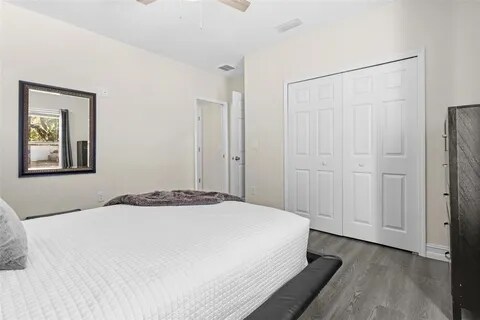 Building Photo - 8413 N Seminole Ave