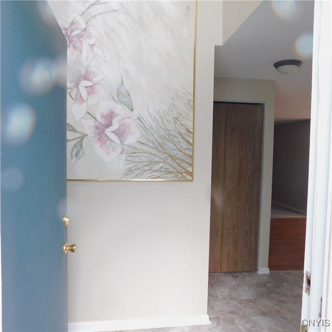 Building Photo - 8525 Sextant Dr