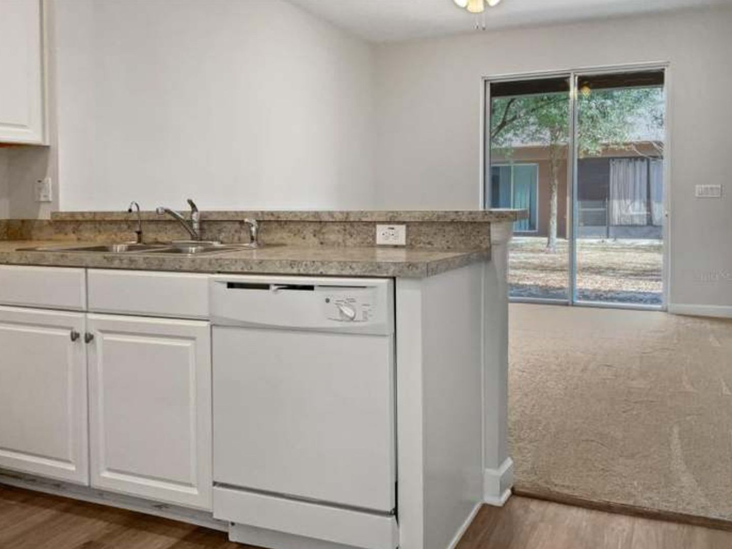 Building Photo - 7028 White Treetop Pl