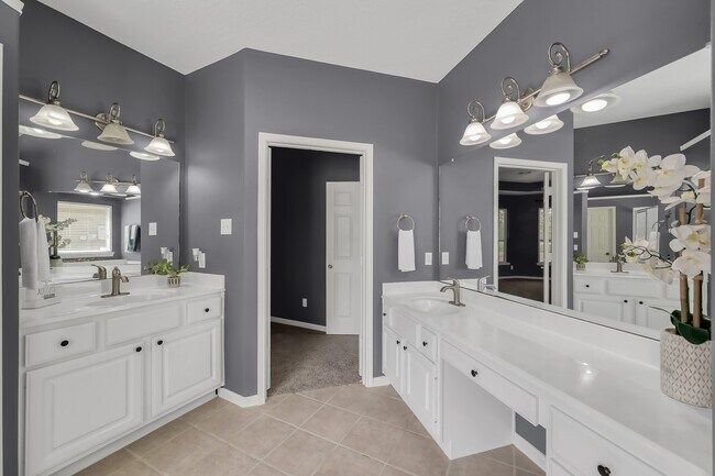 Building Photo - 4774 W Fork Blvd