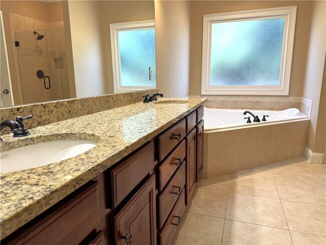 Building Photo - 1520 Vassar Ave