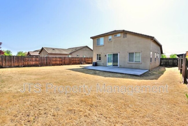 Building Photo - 3403 Oselot Way
