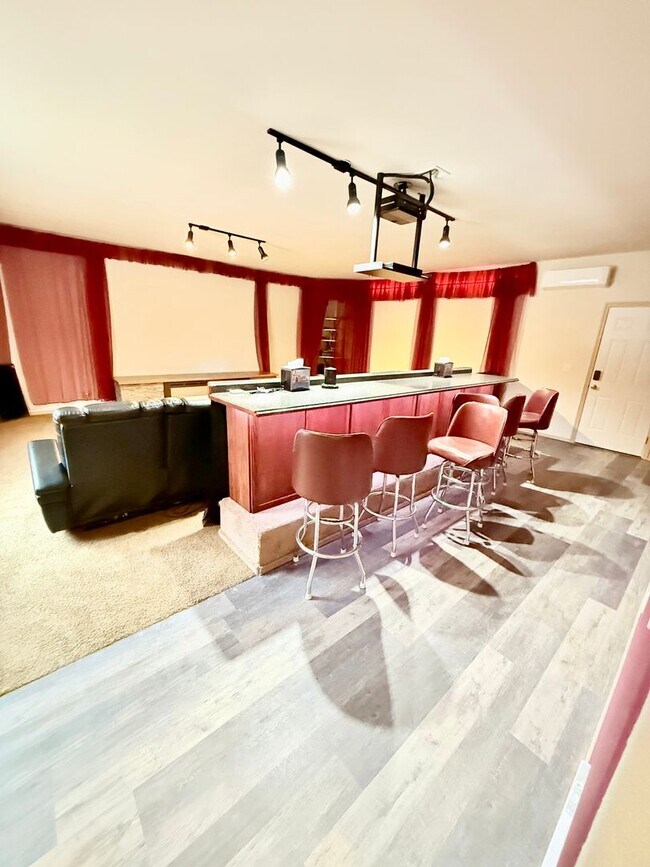 Building Photo - Beautiful house in Maple View Meadows.