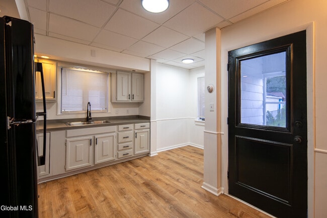 Building Photo - 364 Altamont Ave