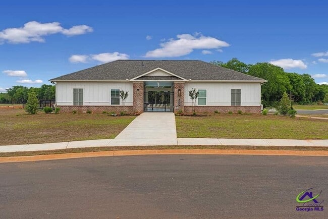 Building Photo - 827 Trenton Dr