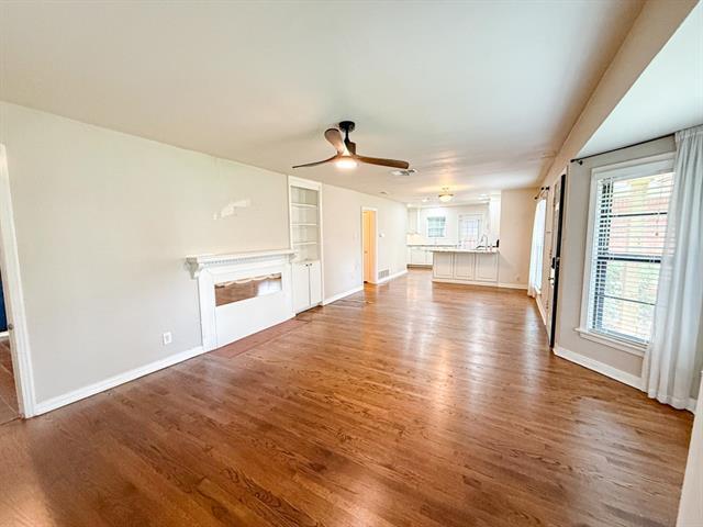 Building Photo - 3766 Park Ln