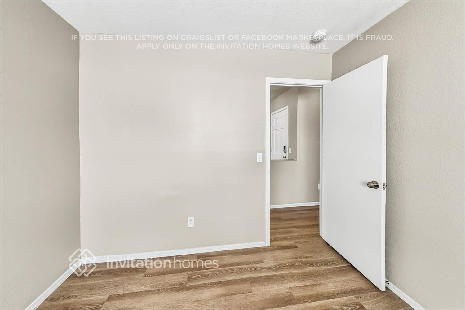Building Photo - 3035 E Santa Rosa Dr