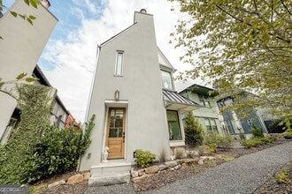 Building Photo - 305 Breakspear Ln