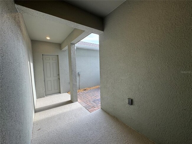 Building Photo - 16434 Hamlin Hls Rd