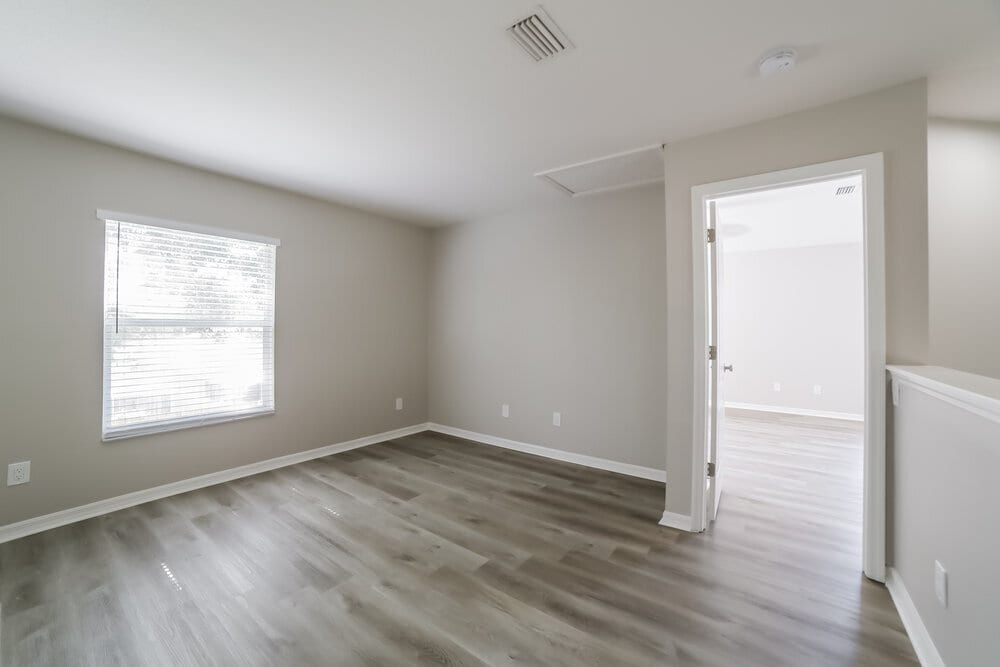 Building Photo - 9613 Laurel Ledge Dr