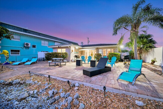 Building Photo - 11420 1st St E