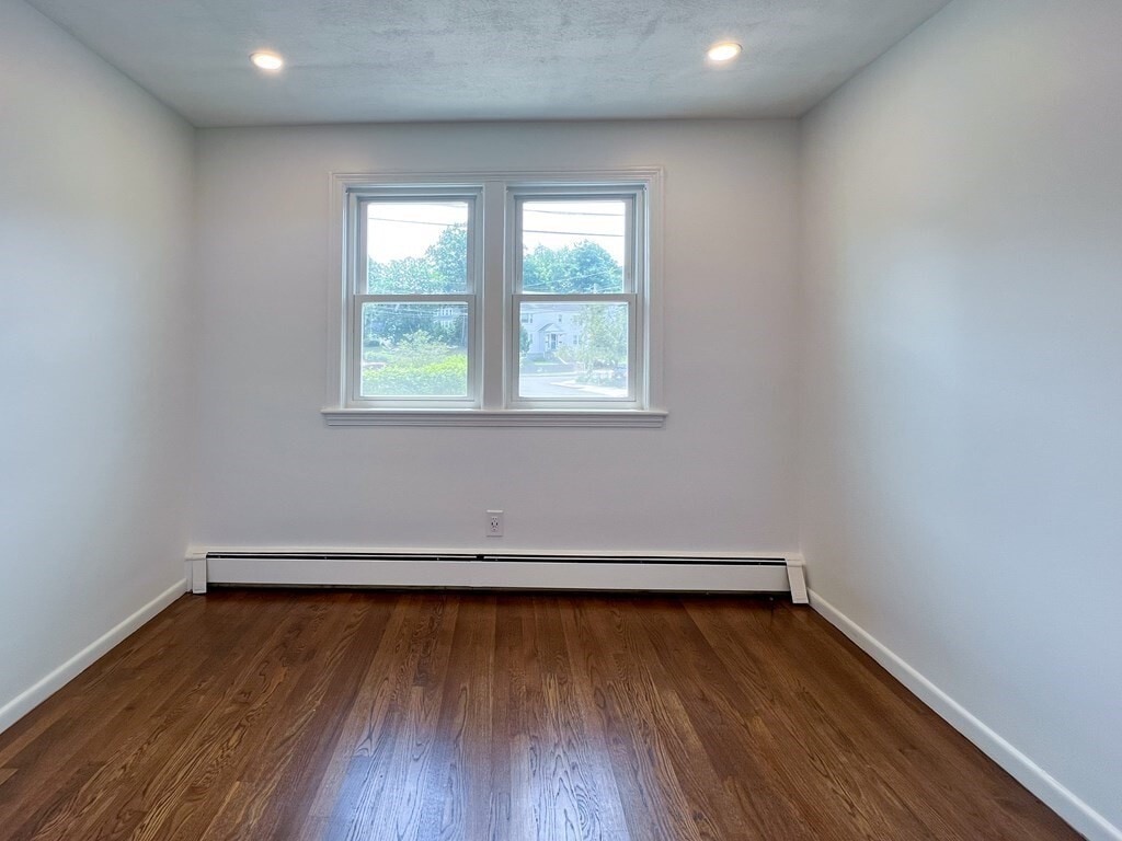 Building Photo - 22 Chandler St