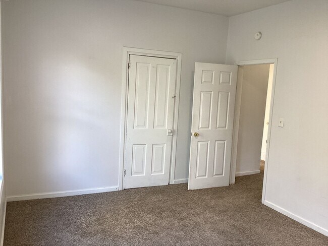 Building Photo - 14-16 S. Franklin St.