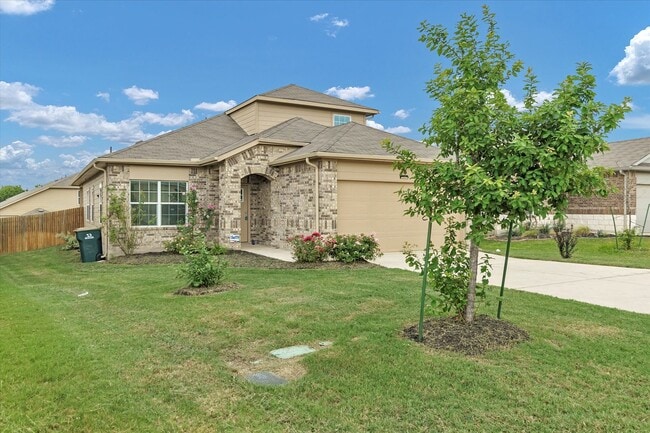 Building Photo - 1013 Gaelic Dr