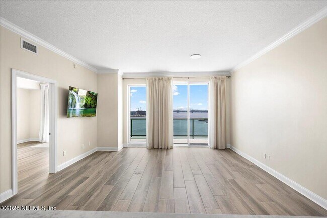 Building Photo - 1431 Riverplace Blvd