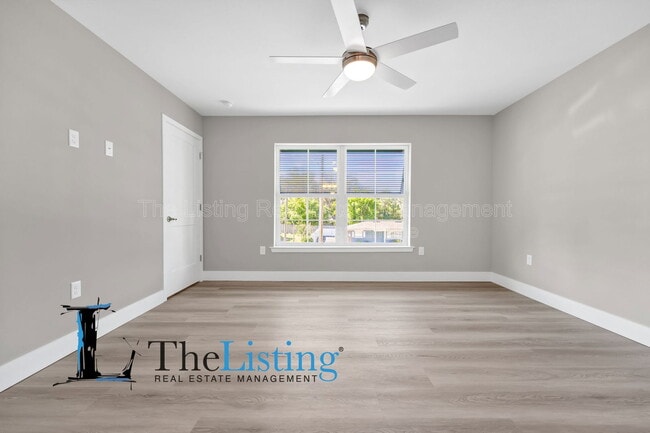 Building Photo - 39 SE 15th Terrace