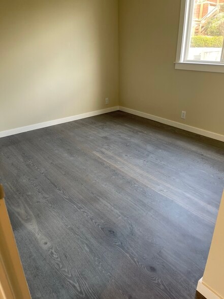 Building Photo - 85 Longview Dr