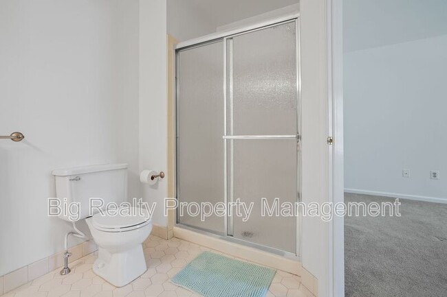 Building Photo - 1116 Foxmeadow Dr