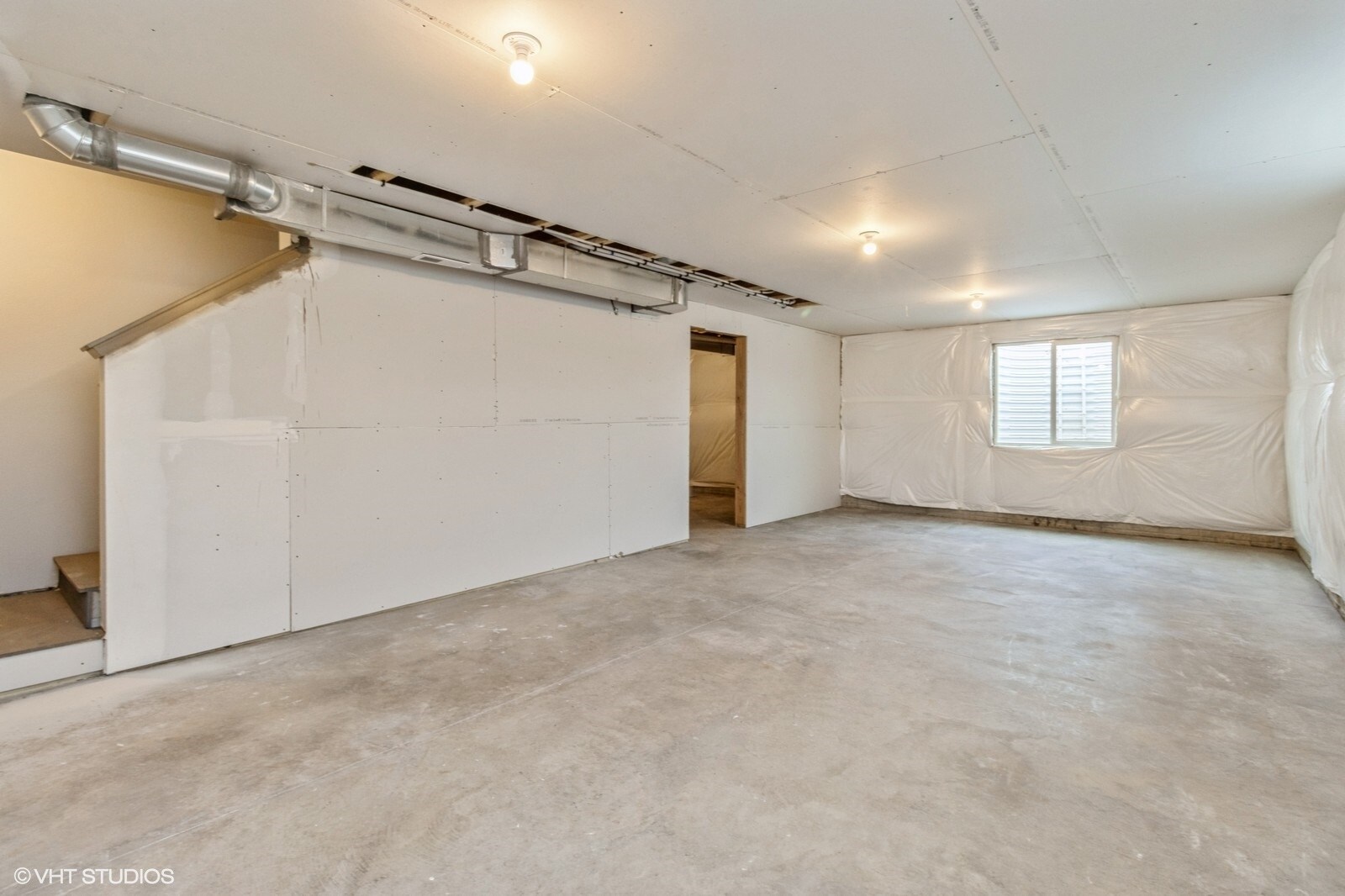 Building Photo - 6518 NE George Ave