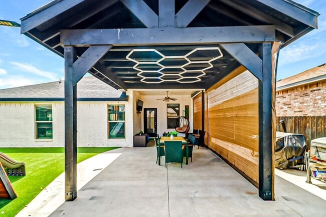 Building Photo - 1339 Masquerade Blvd